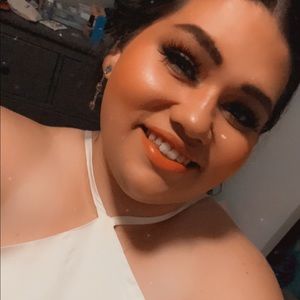 Meet your Posher, Araceli